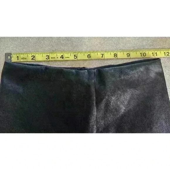 Mario Serrani Women's Faux Leather Leggings (409) - Picture 7 of 10